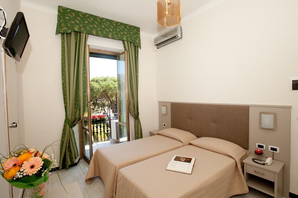 Hotel Giulio Cesare Rapallo Exterior foto
