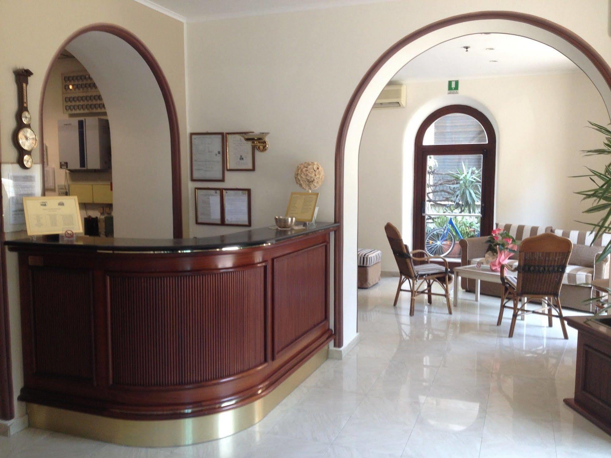 Hotel Giulio Cesare Rapallo Exterior foto