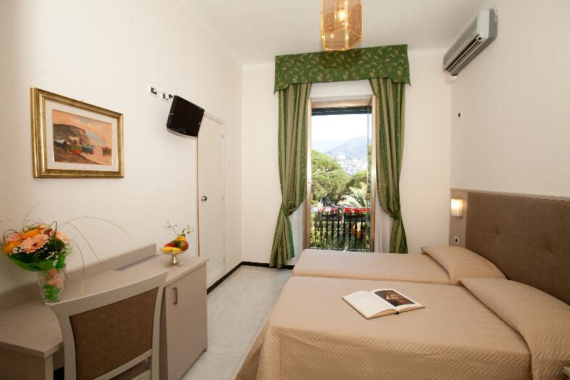 Hotel Giulio Cesare Rapallo Exterior foto